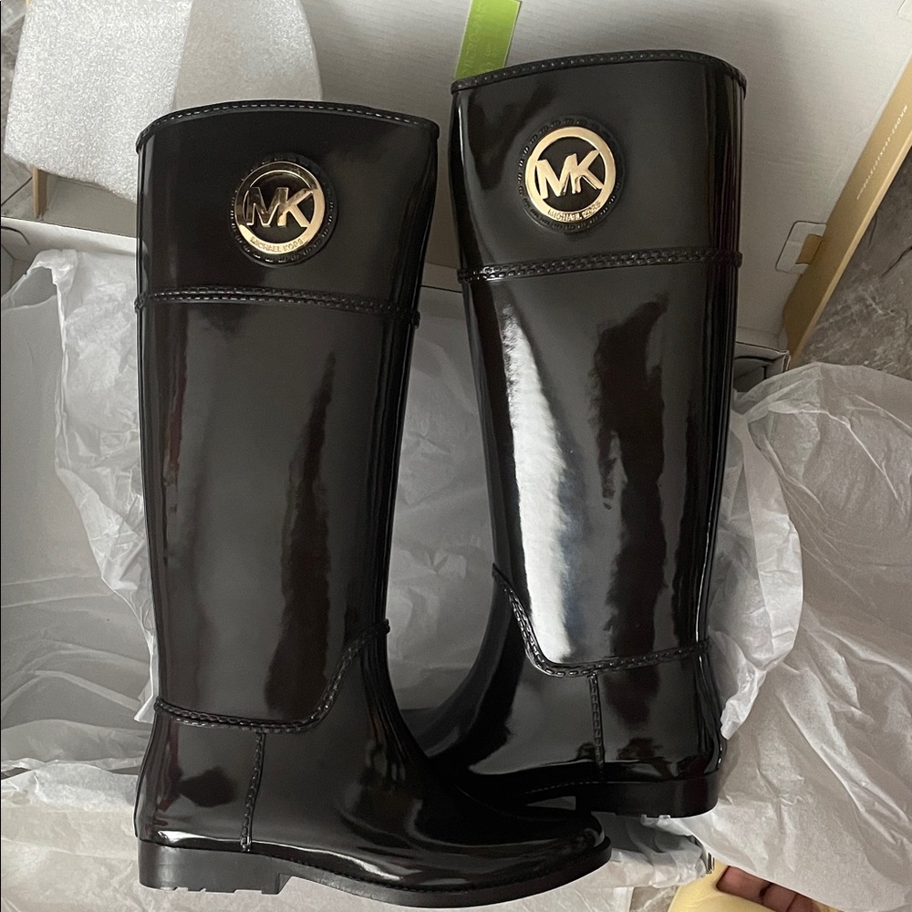 NEW - Michael Kors Rainboots